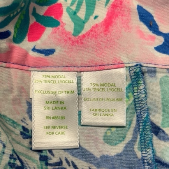 Lilly Pulitzer SzM Blue Pink Floral Dahlia Summer scalloped Beach women’s shorts - Picture 8 of 10